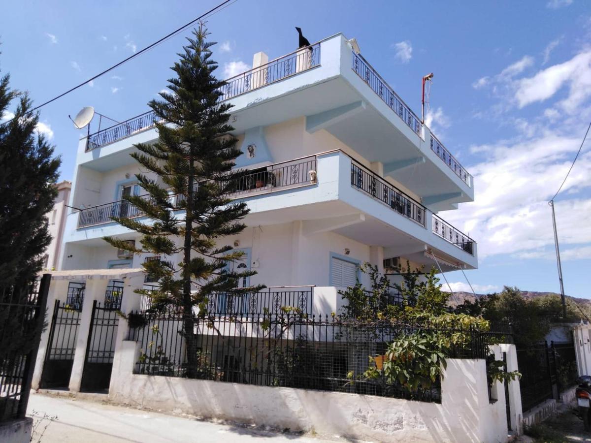 Апартаменти Alexadra'S House Κάτω Αλμυρή Екстер'єр фото